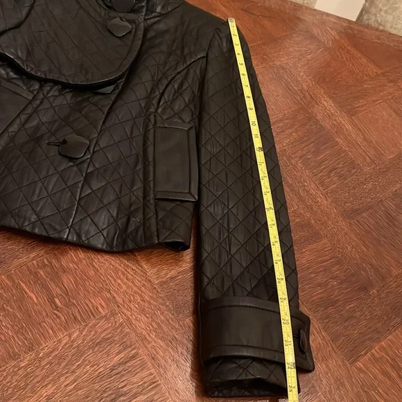 Peter Nygard Quilted Black Leather Jacket Cropped Fitted Size 6 - Picture 12 of 15